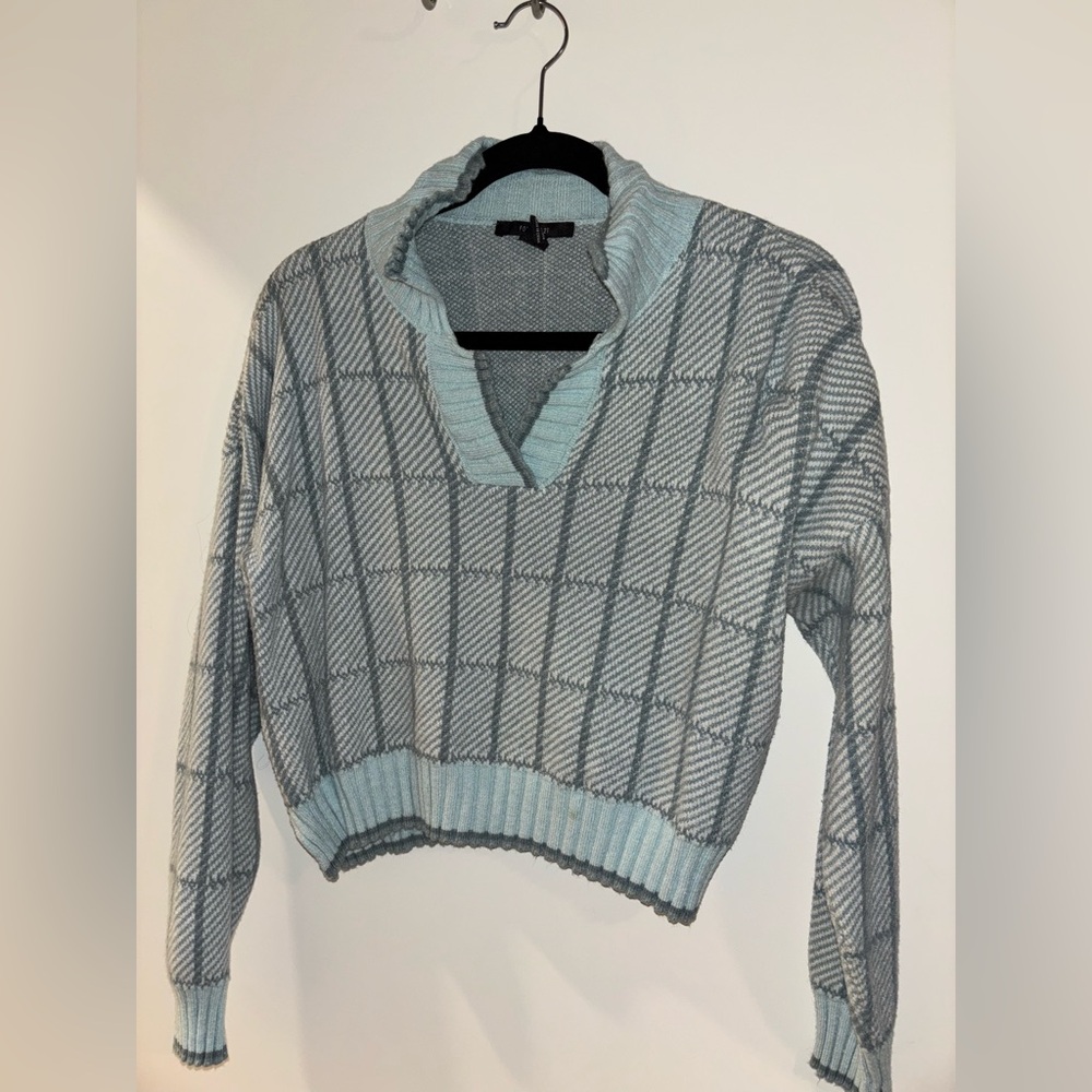 Forever 21 Johnny collar sweater - size M